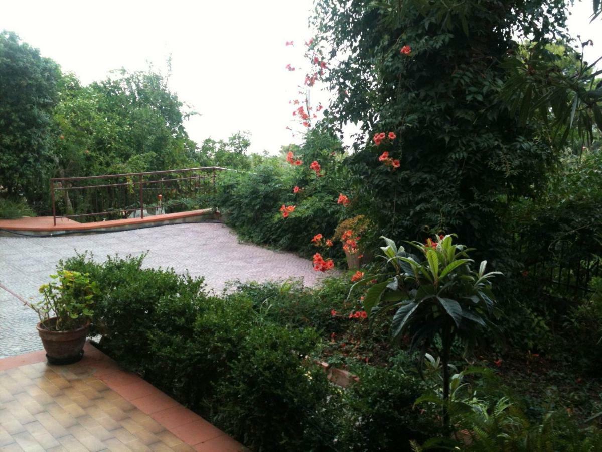Green Villa Sand Beach Center Close Sea Veiw เชฟาลู ภายนอก รูปภาพ