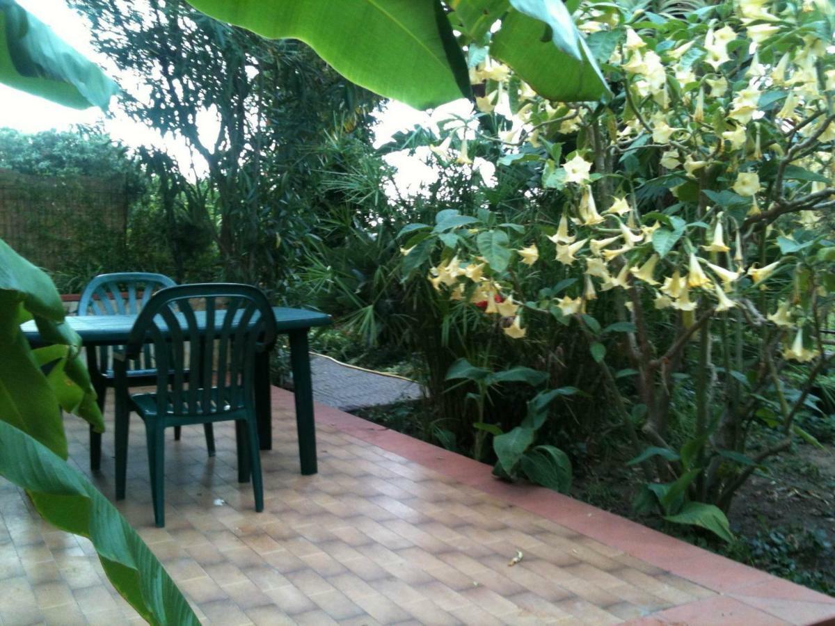Green Villa Sand Beach Center Close Sea Veiw เชฟาลู ภายนอก รูปภาพ